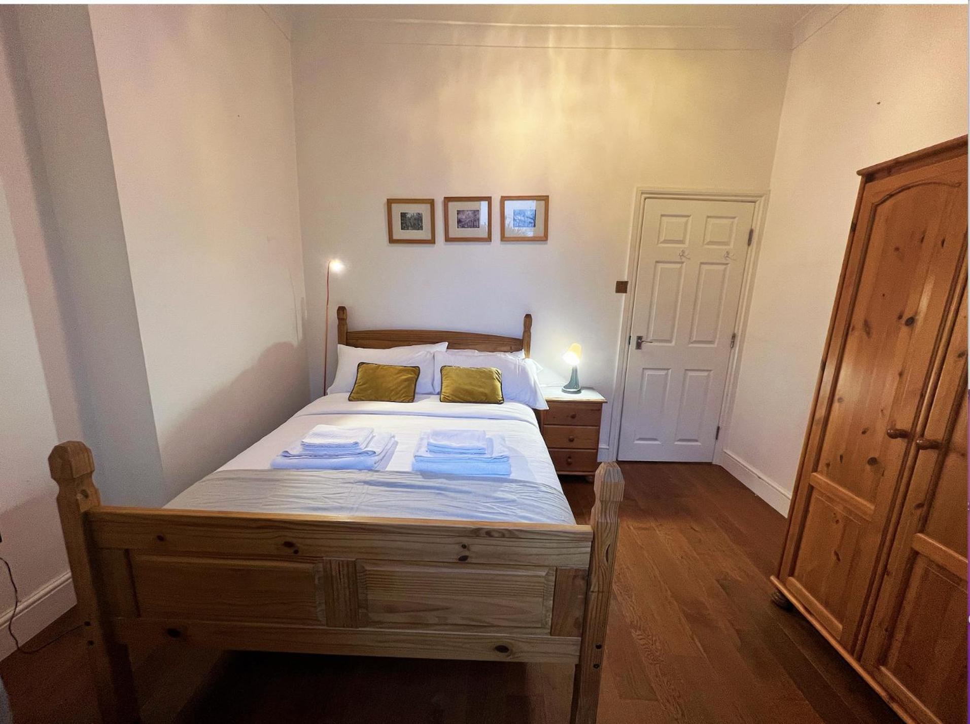 Lovely 2 Bedroom Garden Flat In London Eksteriør billede